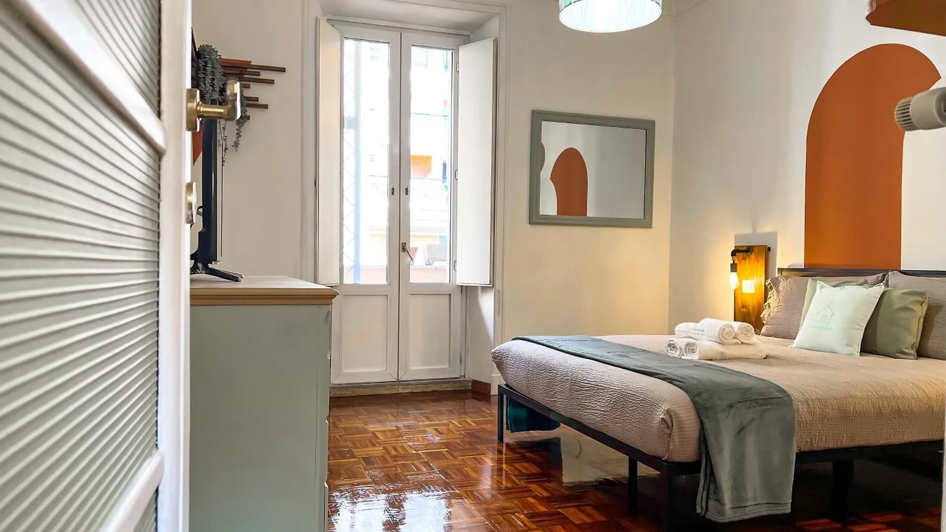 Apartment Large House Near The Metro A - Ideal For 6 People In The Center Of Rome Italy