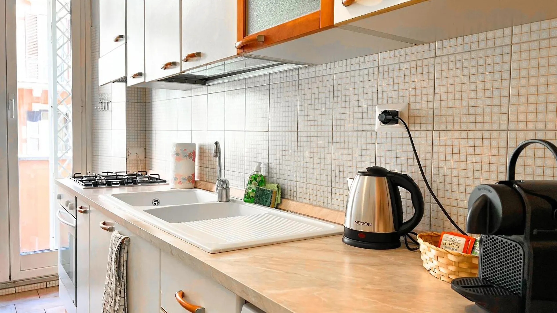 Large House Near The Metro A - Ideal For 6 People In The Center Of Rome Italy