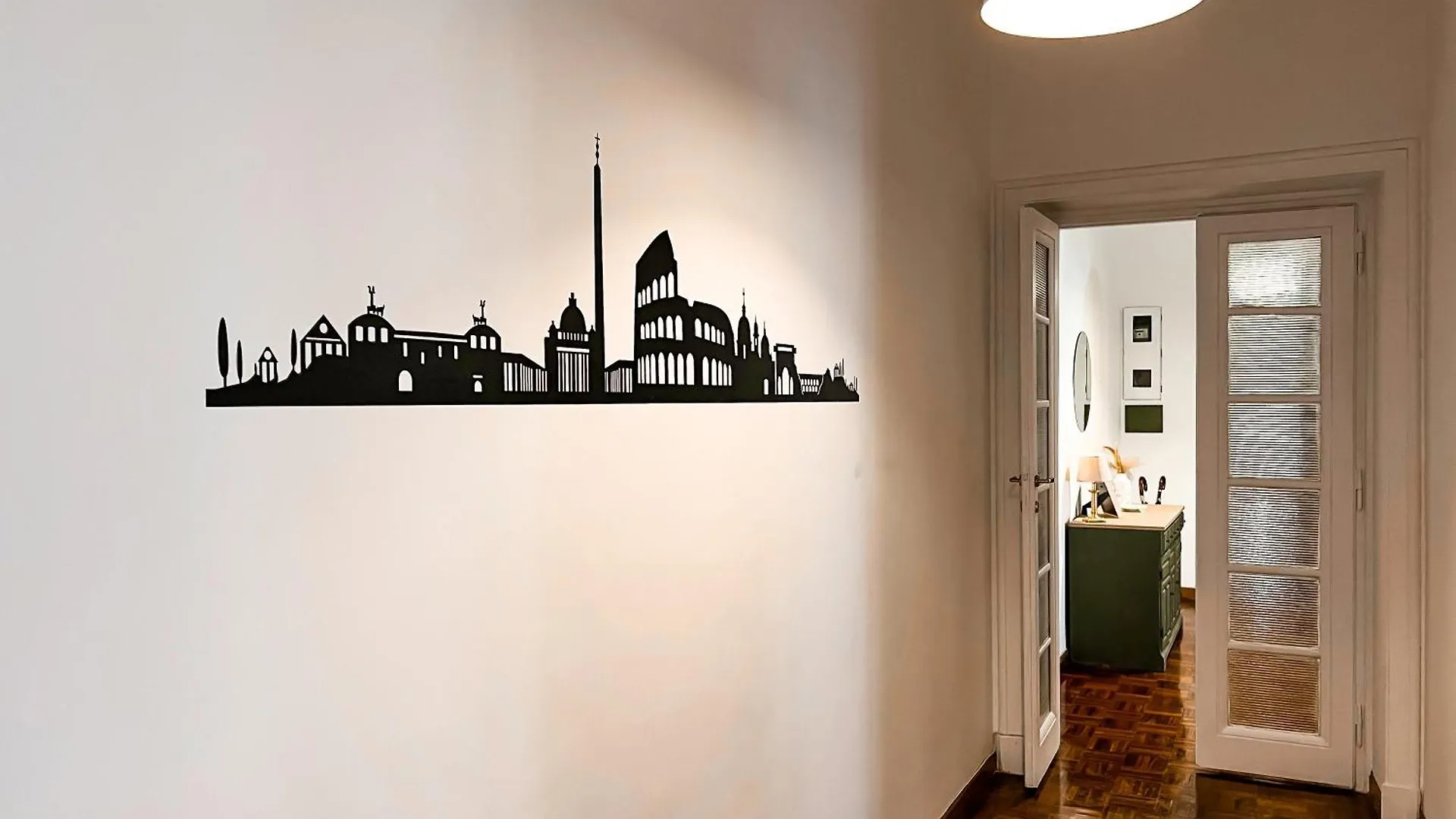 Apartament Large House Near The Metro A - Ideal For 6 People In The Center Of Rzym