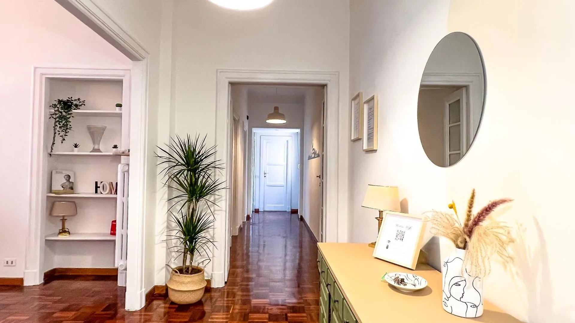 Large House Near The Metro A - Ideal For 6 People In The Center Of Rzym Apartament